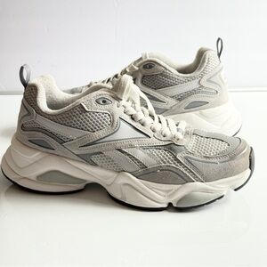 Reebok Men’s Retro Classic Sneakers Size 10.5 Grey Beige Mesh Suede Comfort